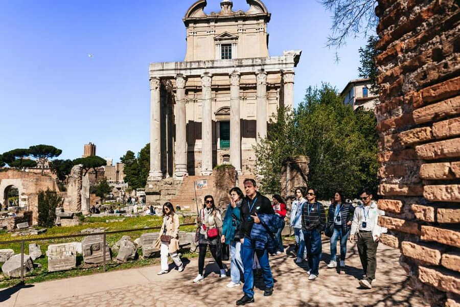Rome: Colosseum, Forum & Palatine Hill Tour & Optional Arena - Meeting at Via delle Terme di Tito 93