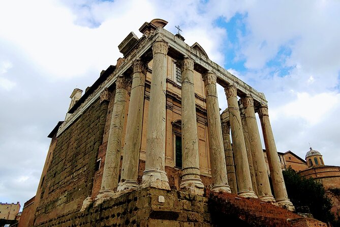 Rome: Colosseum Guided Tour with Roman Forum and Palatine hill - Palatine Hill and the best views of the ruins