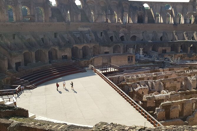 Rome: Colosseum, Palatine Hill and Roman Forum Guided Tour - Palatine Hill: imperial homes above the Forum