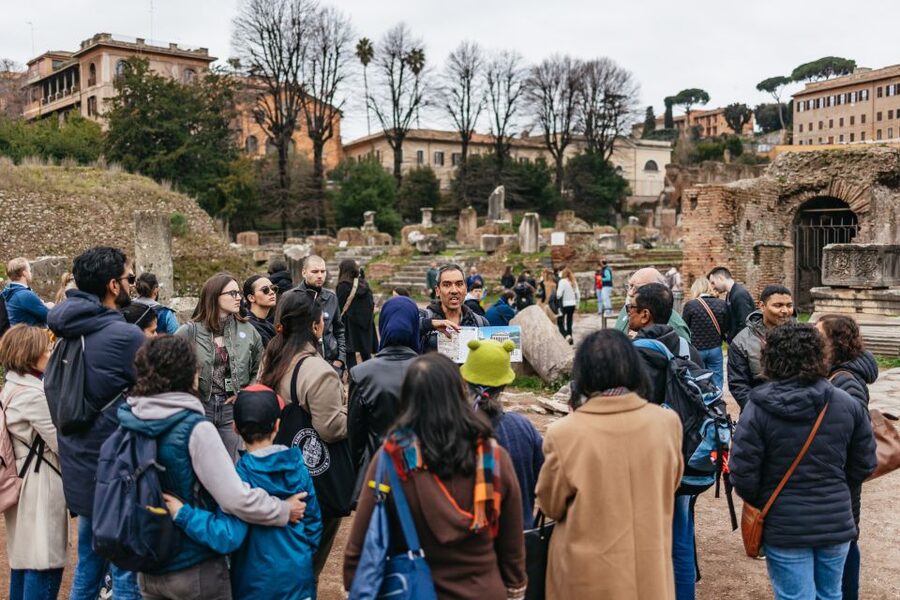 Rome: Colosseum, Palatine Hill & Roman Forum Guided Tour - Guide quality is the biggest variable