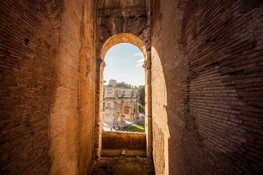 Rome: Colosseum, Palatine & Roman Forum Tour w/Entry Ticket - Key points at a glance