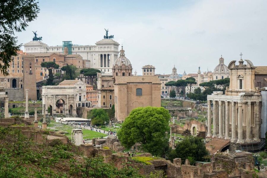 Rome: Colosseum, Roman Forum and Palatine Hill Group Tour - Who will get the most from this Rome tour?