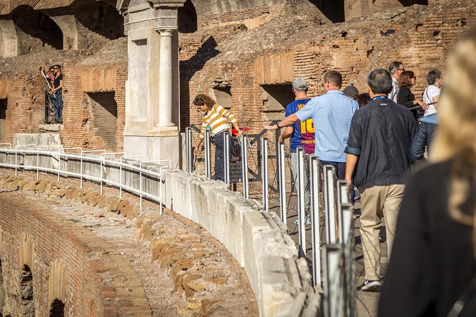 Rome: Colosseum, Roman Forum And Palatine Hill Guided Tour - Entering the Colosseum with reserved time access