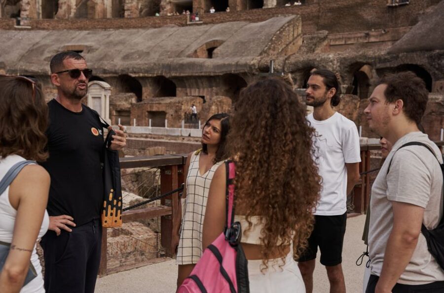 Rome: Colosseum, Roman Forum & Palatine Hill Guided Tour - Palatine Hill and Rome’s earliest legends