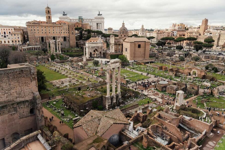 Rome: Colosseum, Roman Forum, Palatine with Multimedia Video - Palatine Hill and its imperial remains