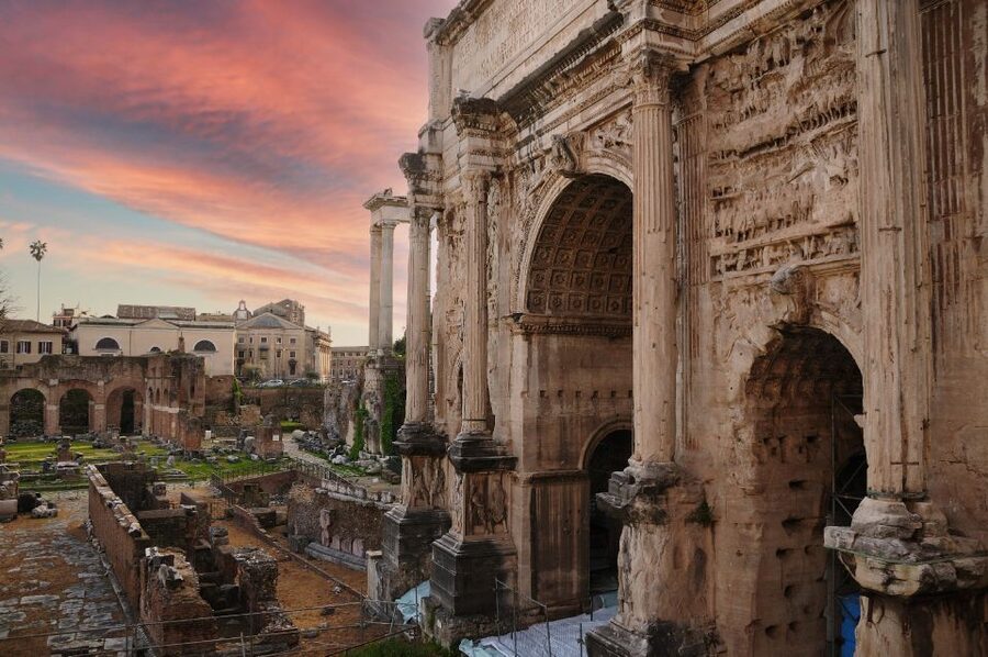 Rome: Colosseum, Roman Forum & Trajan's Market Exterior Tour - Trajan’s Column and Markets