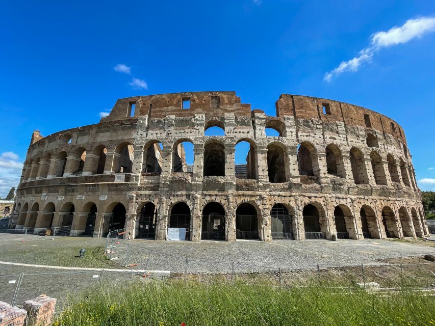 Rome: Colosseum Tour with Access to the Gladiator Arena - Key points at a glance