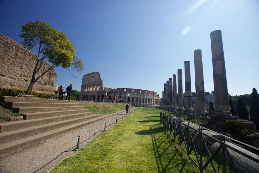 Rome: Colosseum Underground Small Group Guided Tour - Fifteen minutes through the main Colosseum