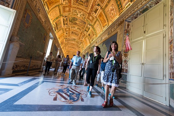 Rome: Complete Early Morning Vatican Tour | Small Group - Gallery of Tapestries: details that change as you walk