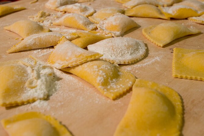 Rome Cooking Class: Make Pasta, Dine & Drink Wine With Local Chef - Gelato closes the three-hour meal