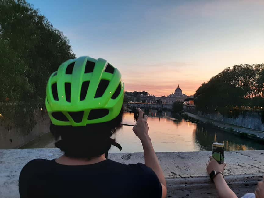 Rome: E-Bike Sunset Tour with Pizza Option - Starting beside the Colosseum