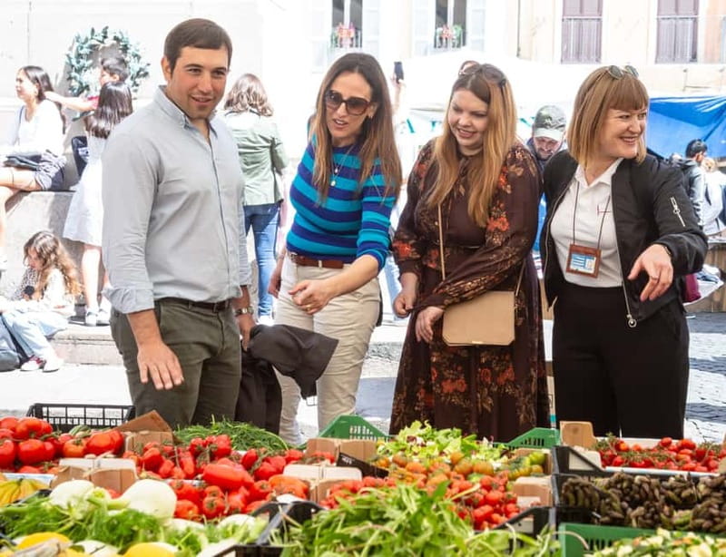 Rome: Eat Like a Roman Ghetto & Campo de' Fiori Food Tour - Campo de’ Fiori and the value of a morning departure