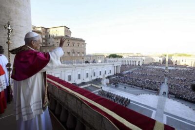 Escorted Papal Audience Experience with Entry Ticket