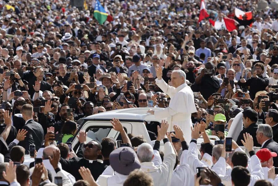 Rome: Escorted Papal Audience Experience with Entry Ticket - How much value does the $23 price offer?