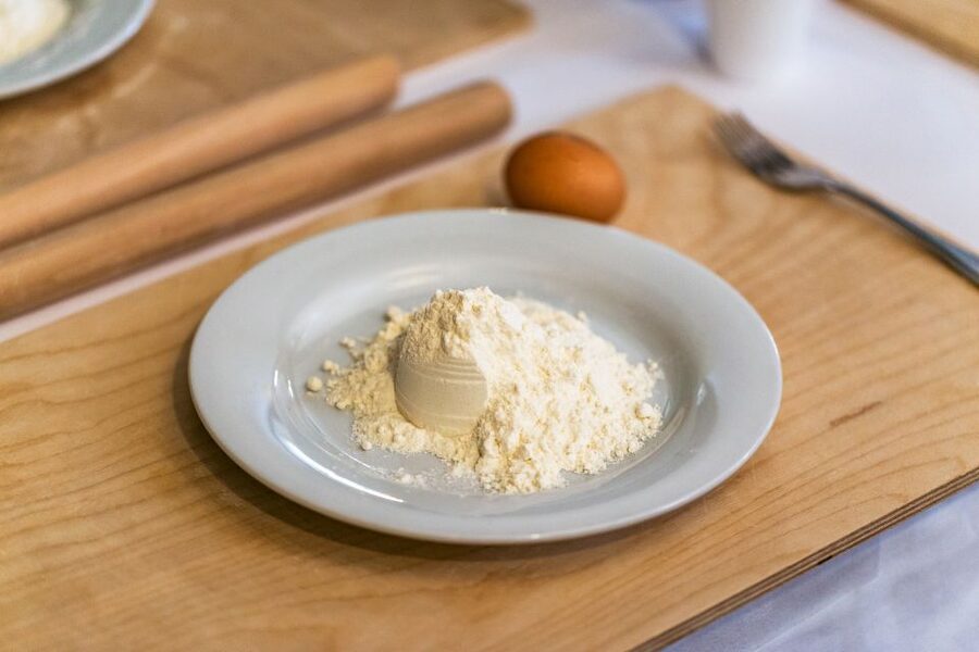 Rome: Fettuccine and Tiramisu Cooking Class with Wine - Sitting Down to Eat What You Made