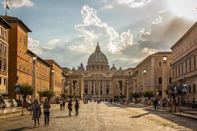 Rome Fiumicino Airport Transfer in Luxury Private Transportation - Communication before and during the ride