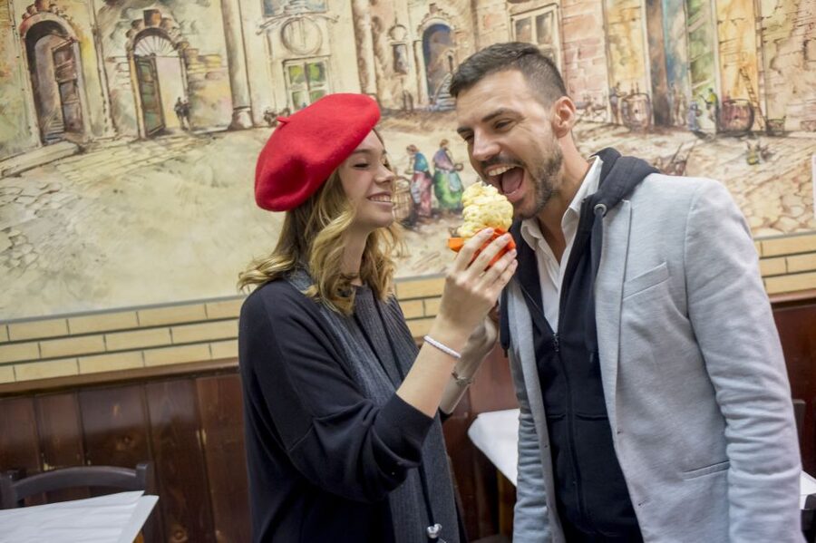 Rome: Food Tour and Wine Tasting in a Traditional Trattoria - Key points at a glance