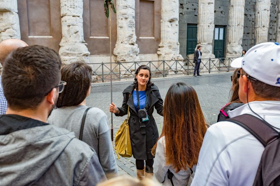Rome: Fountains and Squares Small-Group Walking Tour - Inside the Pantheon, Rome’s ancient survivor