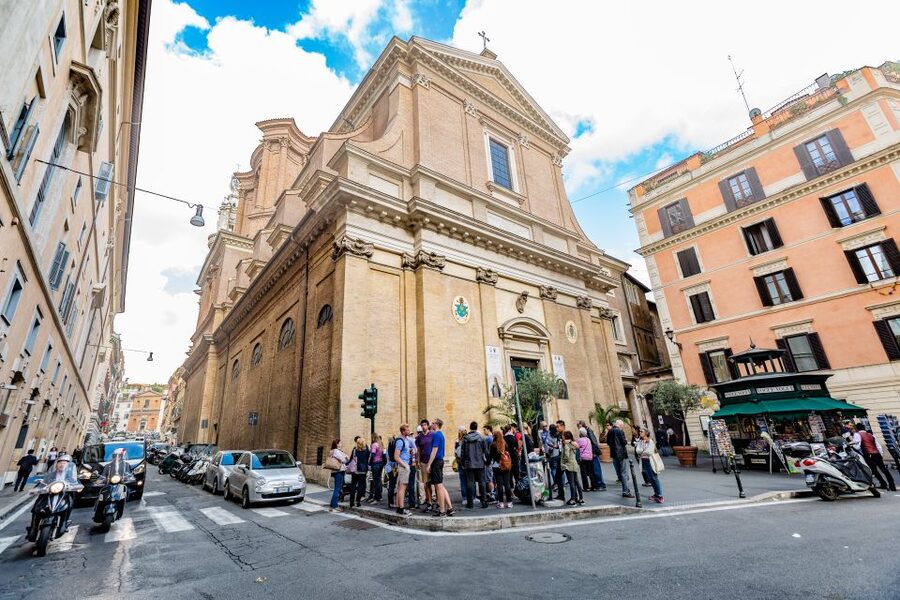 Rome: Fountains and Squares Small-Group Walking Tour - Sant’Ignazio and the painted dome illusion