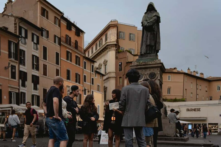 Rome: Ghostly Nighttime Walking Tour - Meeting Giordano Bruno in Campo de’ Fiori