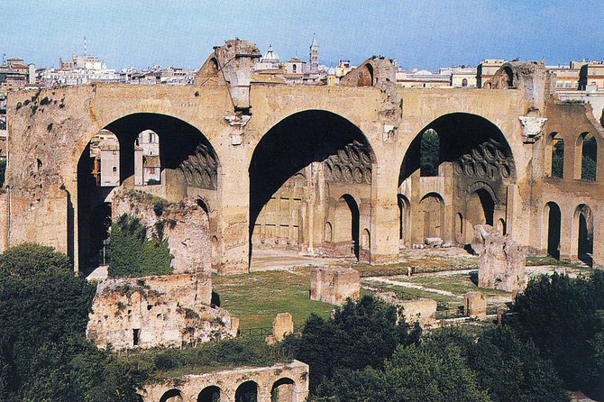 Rome: Guided Group Tour of Colosseum, Roman Forum & Palatine Hill - Walking, heat, and the right clothing