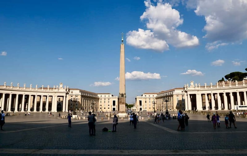 Rome: Guided Tour of St. Peter's Basilica, Grottoes & Square - The real cost in time and money