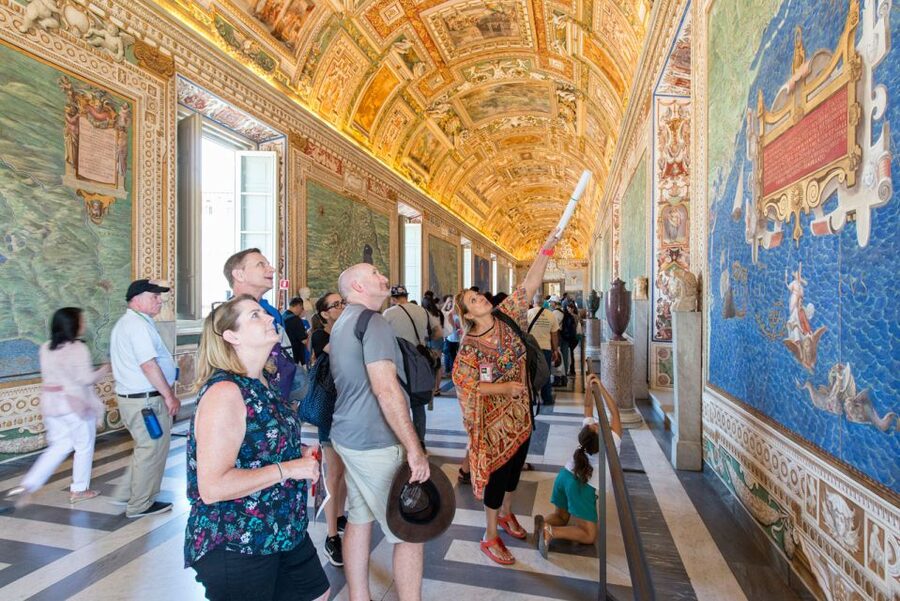 Rome: Guided Tour of St. Peter’s Basilica & Panoramic Dome - Why an early start changes the experience