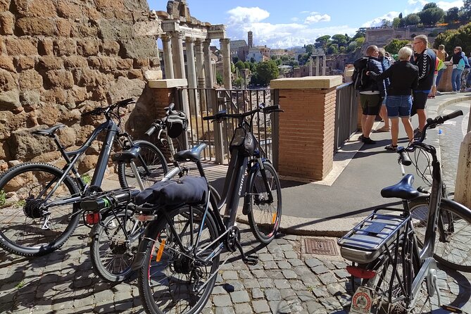 Rome Highlights by E-Bicycle Small group - Coffee, granita, and local flavor