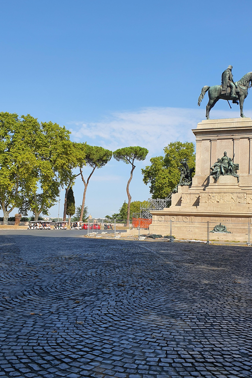 Rome: Highlights Golf Cart Tour with Pizza Snack & Gelato - Piazza Venezia, Trevi Fountain, and the Spanish Steps
