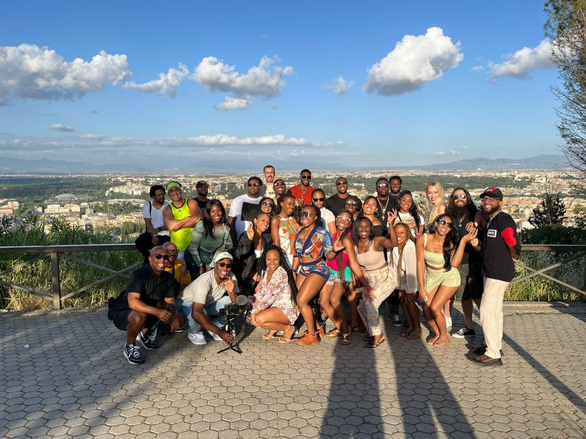 Rome: Highlights Vespa Sidecar Tour with Coffee and Gelato - How the guides affect the quality