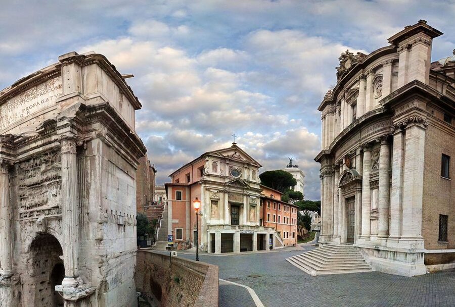 Rome: Mamertime Prison Entrance Ticket with Audio guide - Entering Carcer Tullianum beside the Roman Forum