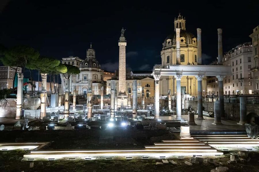 Rome: Moonlight Walking Tour – Free for Kids - Trevi Fountain Under the Lights