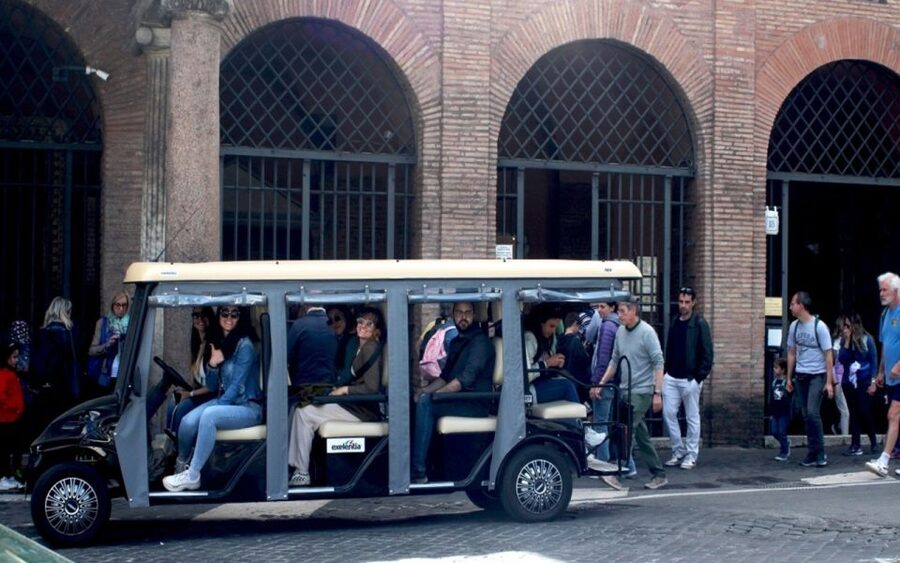 Rome: Night Tour of the City by Golf Cart (Private option) - Why a golf cart works so well in Rome after sunset