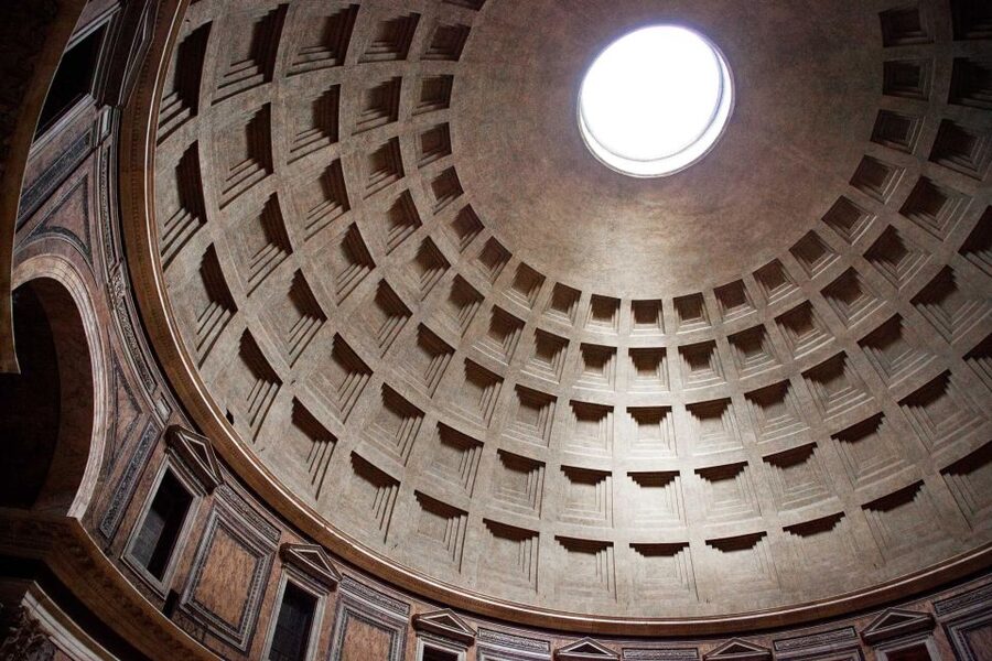 Rome: Pantheon Guided Tour with Skip-the-line Ticket - Inside the rotunda: the dome and the oculus