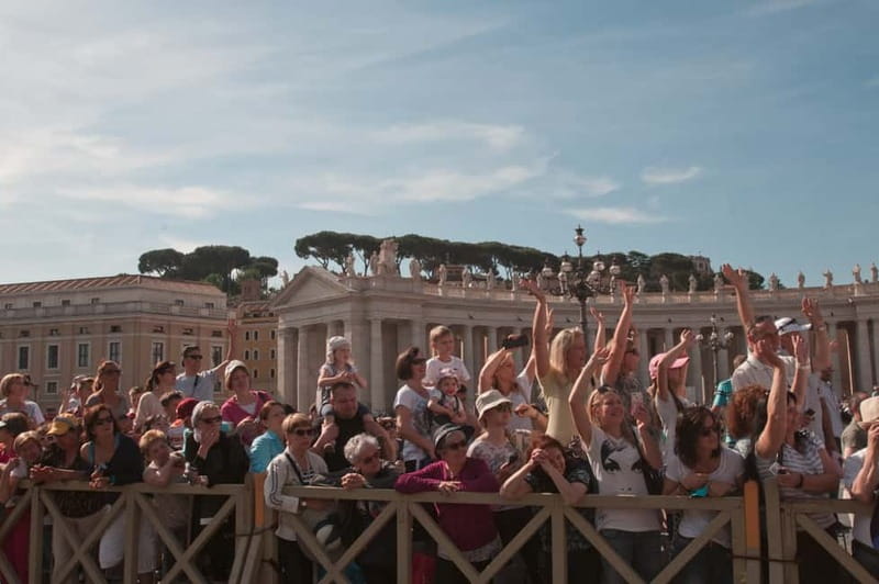 Rome: Papal Audience with Pope Leo XIV & Expert Guide - Timing, clothing, and comfort