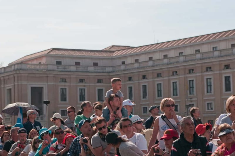Rome: Papal Audience with Pope Leo XIV & Expert Guide - Small-group size and language choices