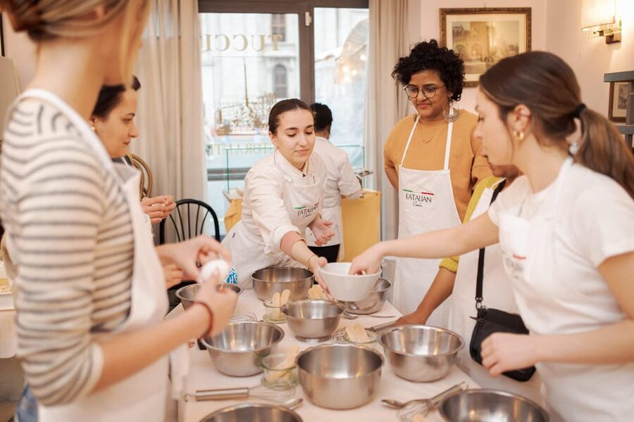 Rome: Pasta and Tiramisu Cooking Class in Piazza Navona - Six things to know before booking