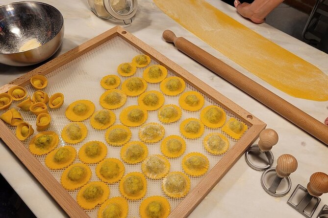 Rome Pasta Making Class with Italian Sauces and Wine Included - Dietary needs and private-class choices