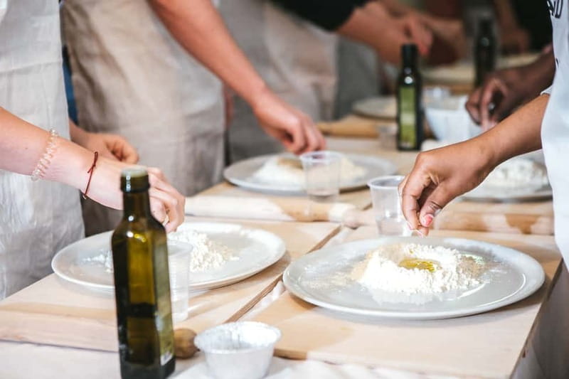 Rome: Pizza & Tiramisu Making Class with Wine & Limoncello - The Chefs Make a Big Difference
