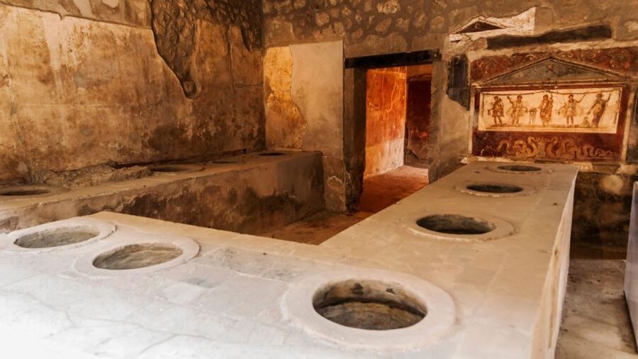 Rome: Pompeii Tour with Wine and Lunch by High Speed Train - Why the high-speed train changes the day