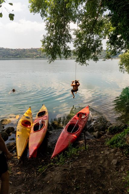 Rome: Popes' Lake, Kayak Tour with Swimming & Roman Pizza - Which guide style should you expect?