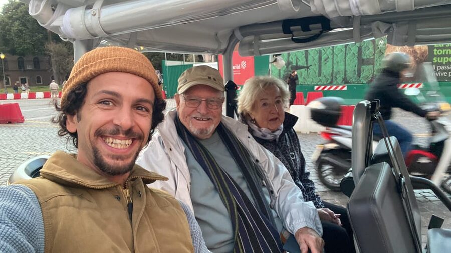 Rome: Private Golf Cart tour with a Local Guide - The Colosseum stop is for photos, not entry