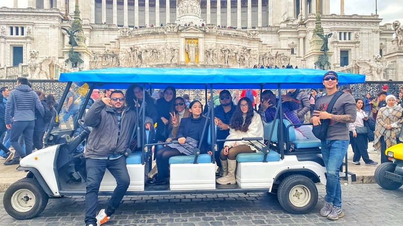 Rome: Private Guided Golf Cart Tour with Gelato or Wine - Trevi Fountain and Rome’s crowded center