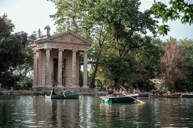 Rome Private Tour: Highlights and Hidden Gems - Picking between walking and Vespa