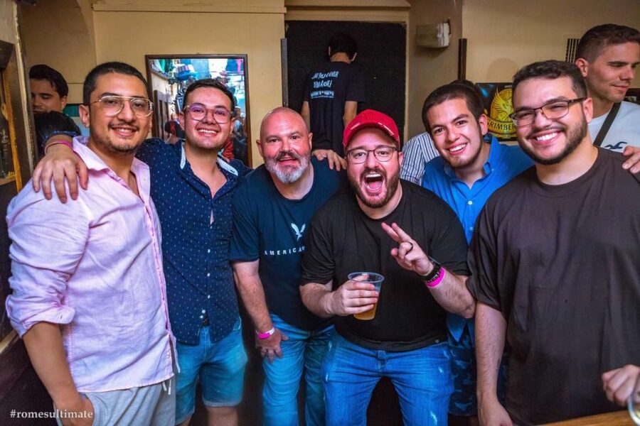 Rome: Pub Crawl and Ultimate Party with Open Bar and Pizza - Music, Clubs, And The Final Stop