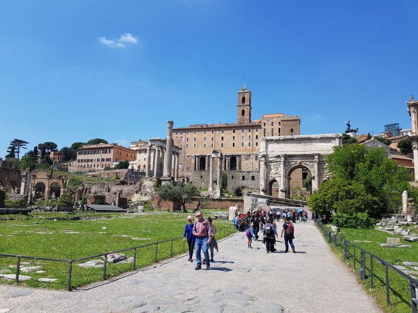 Rome: Small-Group Colosseum, Roman Forum & Palatine Hill - The guides make the difference