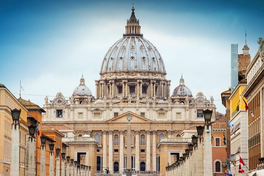 Rome: St. Peter's Basilica, Dome, and Vatican Grottoes Tour - St. Peter’s Basilica and Its Monumental Interior