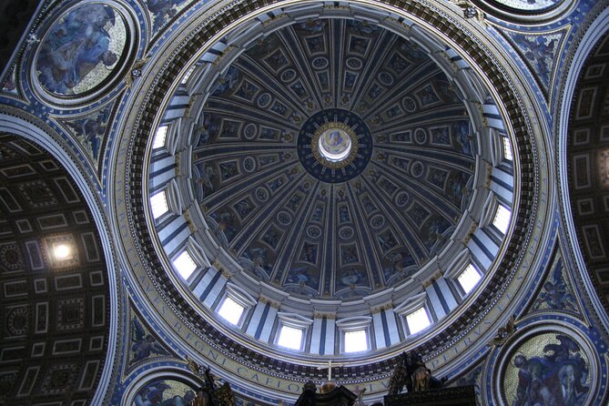 Rome: St. Peter’s Basilica, Dome Climb, and Underground Tour - Crowds, Security, and the Importance of Timing