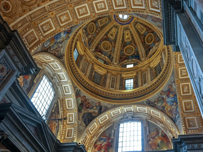 Rome: St. Peter's Basilica, La Pietà, Papal Tombs and Dome - Michelangelo’s Pietà behind the glass