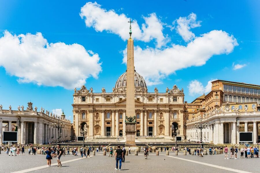 Rome: St. Peter's Basilica, Square and Grottoes Guided Tour - Why this short Vatican tour works